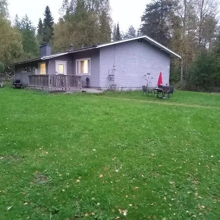 Vila Cozy Traditional Lappish House